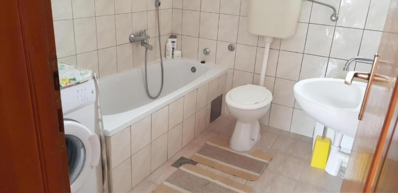 Cheap House Near The Center Of The City Mostar Zewnętrze zdjęcie