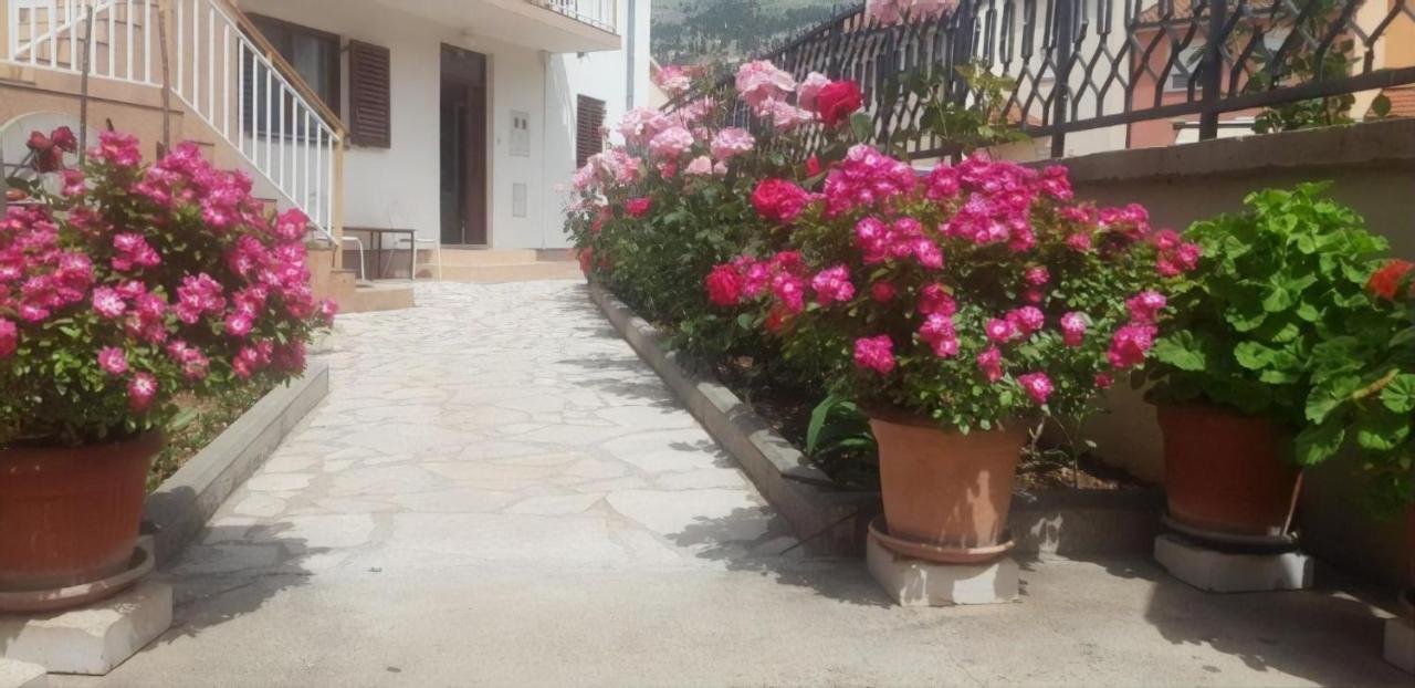 Cheap House Near The Center Of The City Mostar Zewnętrze zdjęcie