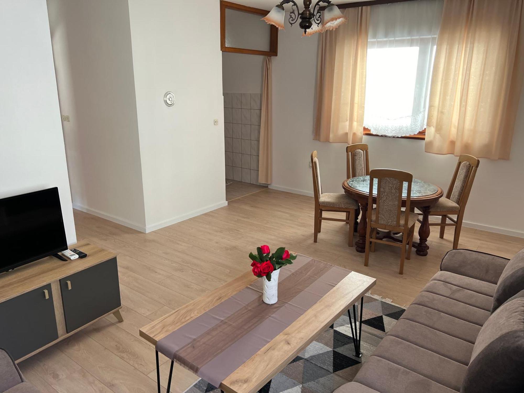 Cheap House Near The Center Of The City Mostar Zewnętrze zdjęcie